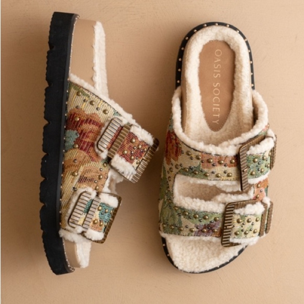 Studded Floral Tapestry Sherpa Lined Buckle Slide Sandals - Oasis Society